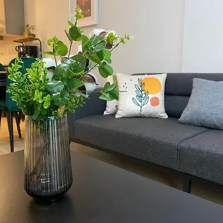 Site Icinde! New! Modern In Kadikoy *